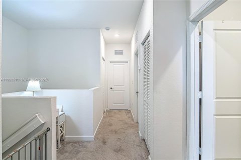 Купить виллу или дом в Хомстед, Флорида 3 спальни, 159.98м2, № 2034512 - фото 9