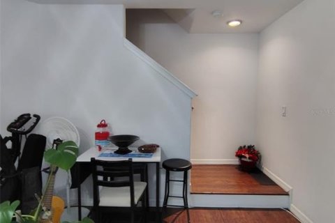 Townhouse in Trinity, Florida 3 bedrooms, 126.72 sq.m. № 1906733 - photo 6