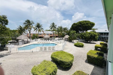 Condominio en venta en Key Largo, Florida, 2 dormitorios, 72.28 m2 № 2071095 - foto 13