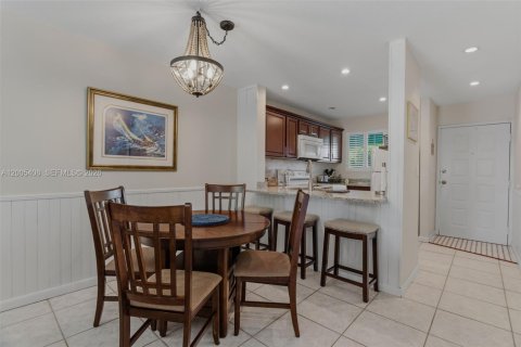 Condo in Key Largo, Florida, 2 bedrooms  № 2071095 - photo 19