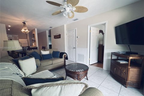 Condominio en venta en Key Largo, Florida, 2 dormitorios, 72.28 m2 № 2071095 - foto 7