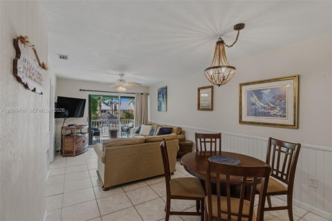 Condo in Key Largo, Florida, 2 bedrooms  № 2071095 - photo 17