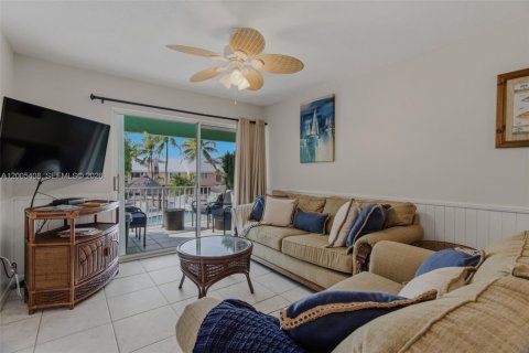 Condo in Key Largo, Florida, 2 bedrooms  № 2071095 - photo 22