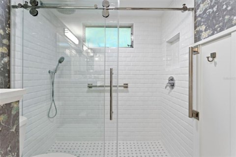 Casa en venta en Winter Park, Florida, 4 dormitorios, 303.14 m2 № 1792728 - foto 26