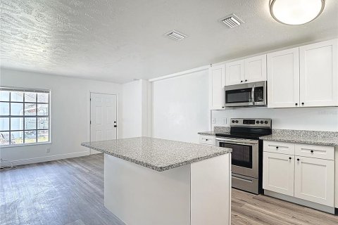 Casa en venta en Tampa, Florida, 3 dormitorios, 107.02 m2 № 1828523 - foto 5