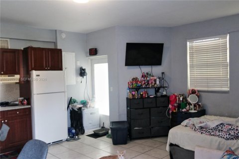 Propiedad comercial en venta en Miami, Florida, 153.47 m2 № 2043798 - foto 12