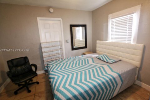 Propiedad comercial en venta en Miami, Florida, 153.47 m2 № 2043798 - foto 4