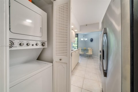 Copropriété à vendre à Lauderhill, Floride: 1 chambre, 106.74 m2 № 1702336 - photo 12