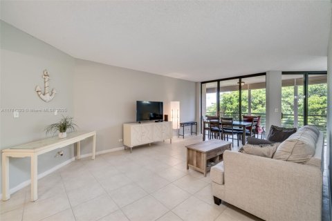 Copropriété à vendre à Lauderhill, Floride: 1 chambre, 106.74 m2 № 1702336 - photo 17
