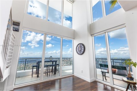 Condo in Miami, Florida, 2 bedrooms № 2083656 - photo 21