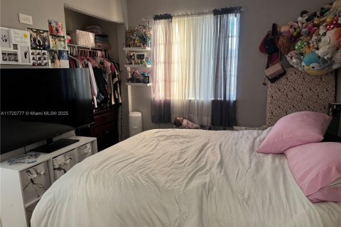 Touwnhouse à vendre à Miami, Floride: 3 chambres, 97.55 m2 № 1985281 - photo 16