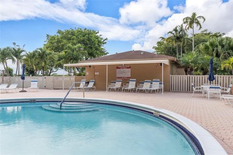 Copropriété à vendre à Deerfield Beach, Floride: 1 chambre, 86.4 m2 № 2261243 - photo 23