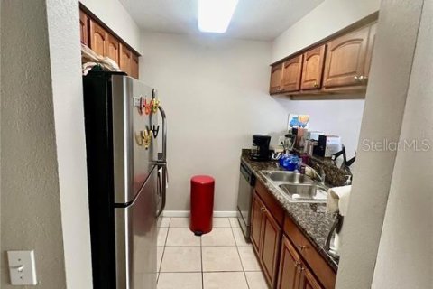 Condominio en alquiler en Tampa, Florida, 2 dormitorios, 82.13 m2 № 2220988 - foto 9