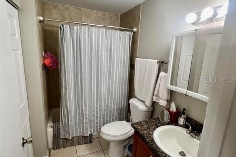 Condominio en alquiler en Tampa, Florida, 2 dormitorios, 82.13 m2 № 2220988 - foto 10