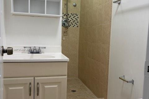 Villa ou maison à louer à Sunrise, Floride: 2 chambres, 88.44 m2 № 1987861 - photo 11