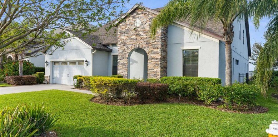 House in Lakeland, Florida 6 bedrooms, 380.25 sq.m. № 1670233