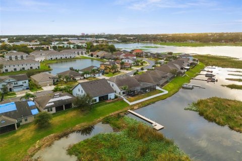 House in Lakeland, Florida 6 bedrooms, 380.25 sq.m. № 1670233 - photo 5