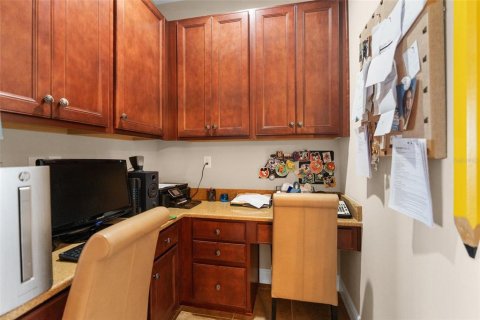 House in Lakeland, Florida 6 bedrooms, 380.25 sq.m. № 1670233 - photo 11