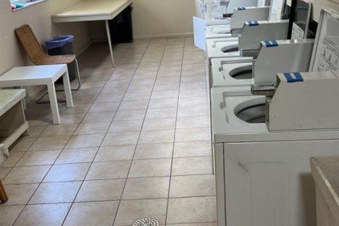 Condo in Lauderhill, Florida, 1 bedroom  № 1177421 - photo 1