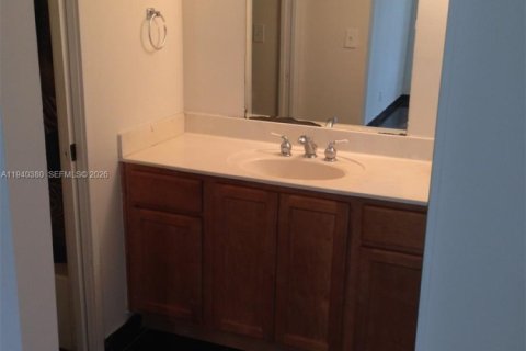 Copropriété à louer à Sunny Isles Beach, Floride: 1 chambre, 71.26 m2 № 1998207 - photo 11