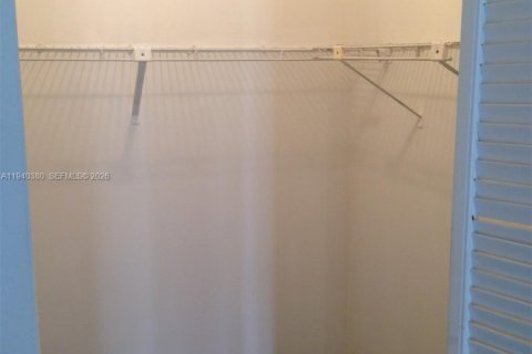 Copropriété à louer à Sunny Isles Beach, Floride: 1 chambre, 71.26 m2 № 1998207 - photo 10