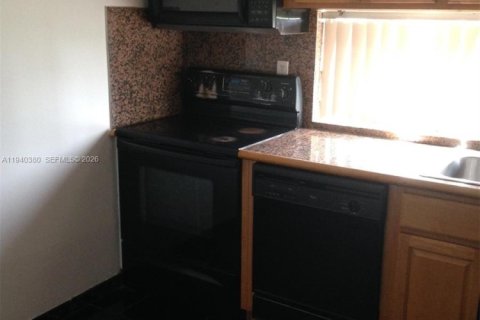 Copropriété à louer à Sunny Isles Beach, Floride: 1 chambre, 71.26 m2 № 1998207 - photo 5