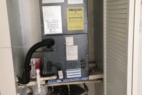 Copropriété à louer à Sunny Isles Beach, Floride: 1 chambre, 71.26 m2 № 1998207 - photo 3