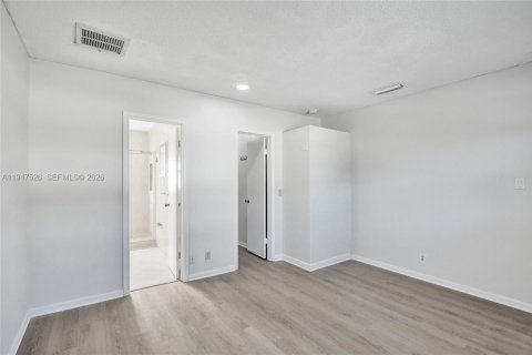 Villa ou maison à vendre à Deerfield Beach, Floride: 3 chambres, 102.56 m2 № 2004063 - photo 23