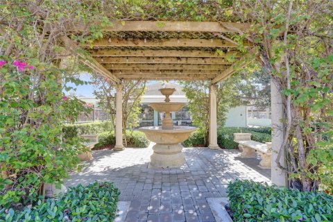 Villa ou maison à vendre à Deerfield Beach, Floride: 3 chambres, 102.56 m2 № 2004063 - photo 4