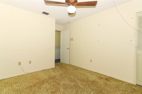 House in Orlando, Florida 4 bedrooms, 241.55 sq.m. № 1684446 - photo 24