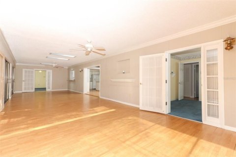 House in Orlando, Florida 4 bedrooms, 241.55 sq.m. № 1684446 - photo 16