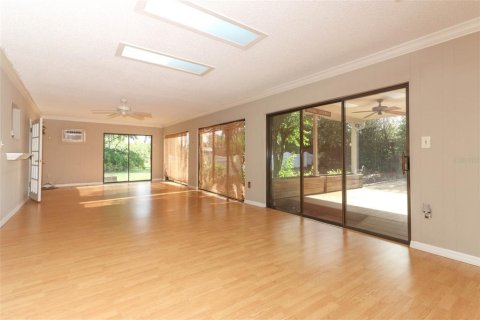 House in Orlando, Florida 4 bedrooms, 241.55 sq.m. № 1684446 - photo 14