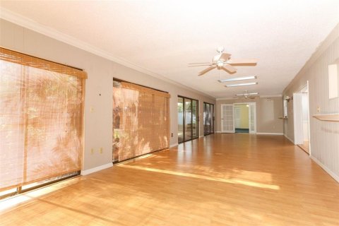 House in Orlando, Florida 4 bedrooms, 241.55 sq.m. № 1684446 - photo 17