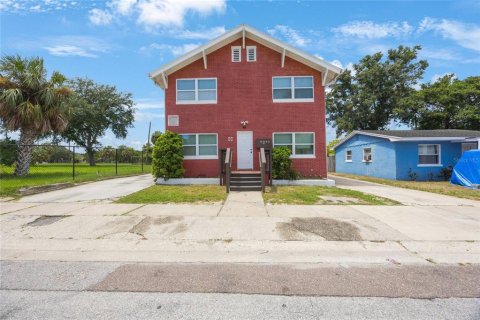 Immobilier commercial à Saint Petersburg, Floride 8 chambres, 197.7 m2 № 2211037
