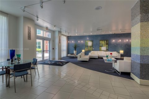 Condominio en alquiler en Miami, Florida, 2 dormitorios, 121.05 m2 № 2250021 - foto 21