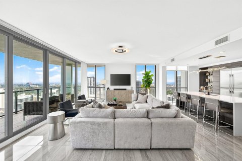 Condominio en venta en Fort Lauderdale, Florida, 4 dormitorios, 361.95 m2 № 2188910 - foto 3