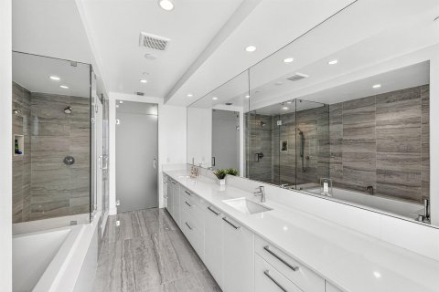 Condominio en venta en Fort Lauderdale, Florida, 4 dormitorios, 361.95 m2 № 2188910 - foto 22