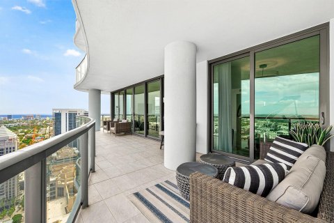 Condominio en venta en Fort Lauderdale, Florida, 4 dormitorios, 361.95 m2 № 2188910 - foto 10