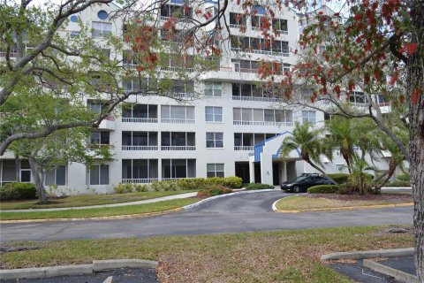 Condominio en venta en Clearwater, Florida, 1 dormitorio, 62.71 m2 № 1591790 - foto 20