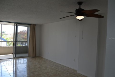 Condominio en venta en Clearwater, Florida, 1 dormitorio, 62.71 m2 № 1591790 - foto 19