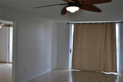 Condominio en venta en Clearwater, Florida, 1 dormitorio, 62.71 m2 № 1591790 - foto 4