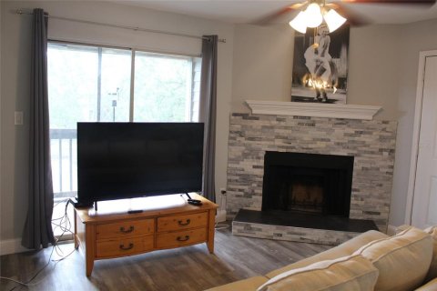 Condo in Saint Petersburg, Florida, 1 bedroom  № 1866845 - photo 7