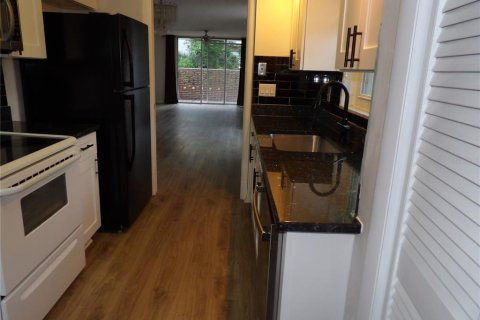 Condo in Clearwater, Florida, 2 bedrooms  № 1673219 - photo 14