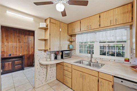 Villa ou maison à vendre à DeLand, Floride: 5 chambres, 199.55 m2 № 2141998 - photo 10