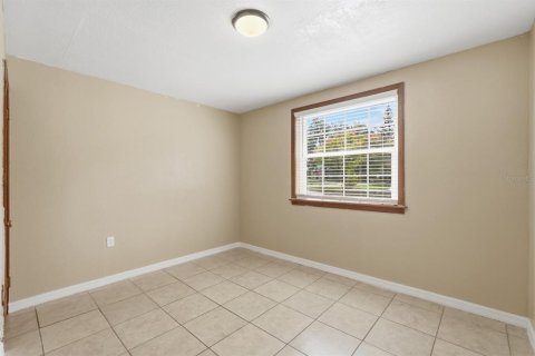 Villa ou maison à vendre à DeLand, Floride: 5 chambres, 199.55 m2 № 2141998 - photo 22