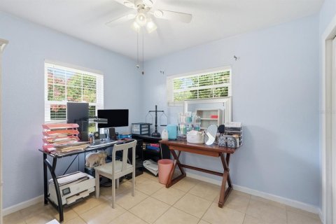 Villa ou maison à vendre à DeLand, Floride: 5 chambres, 199.55 m2 № 2141998 - photo 20