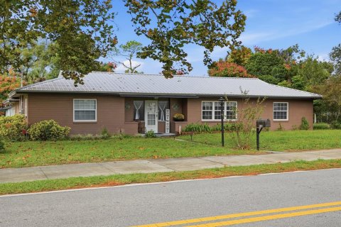 Villa ou maison à DeLand, Floride 5 chambres, 199.55 m2 № 2141998