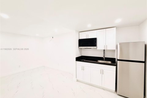 Снять в аренду квартиру в Майами, Флорида 144.37м2, № 2080487 - фото 3