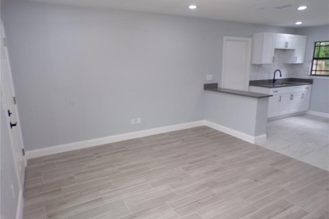 Villa ou maison à vendre à Seminole, Floride: 3 chambres, 74.32 m2 № 2329588 - photo 8