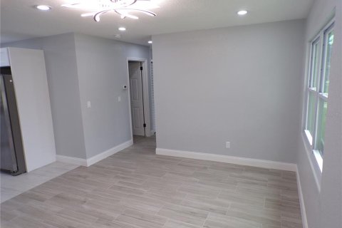Villa ou maison à vendre à Seminole, Floride: 3 chambres, 74.32 m2 № 2329588 - photo 5